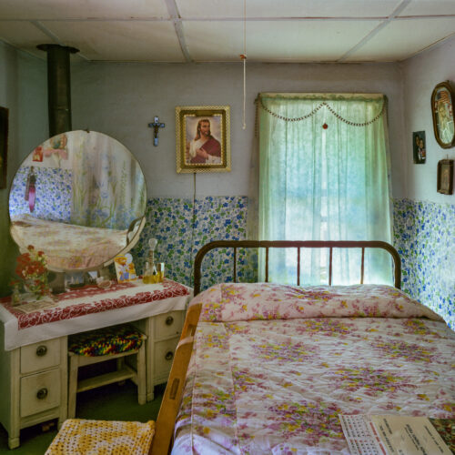 Alex Harris Onesimo Pacheco Bedroom