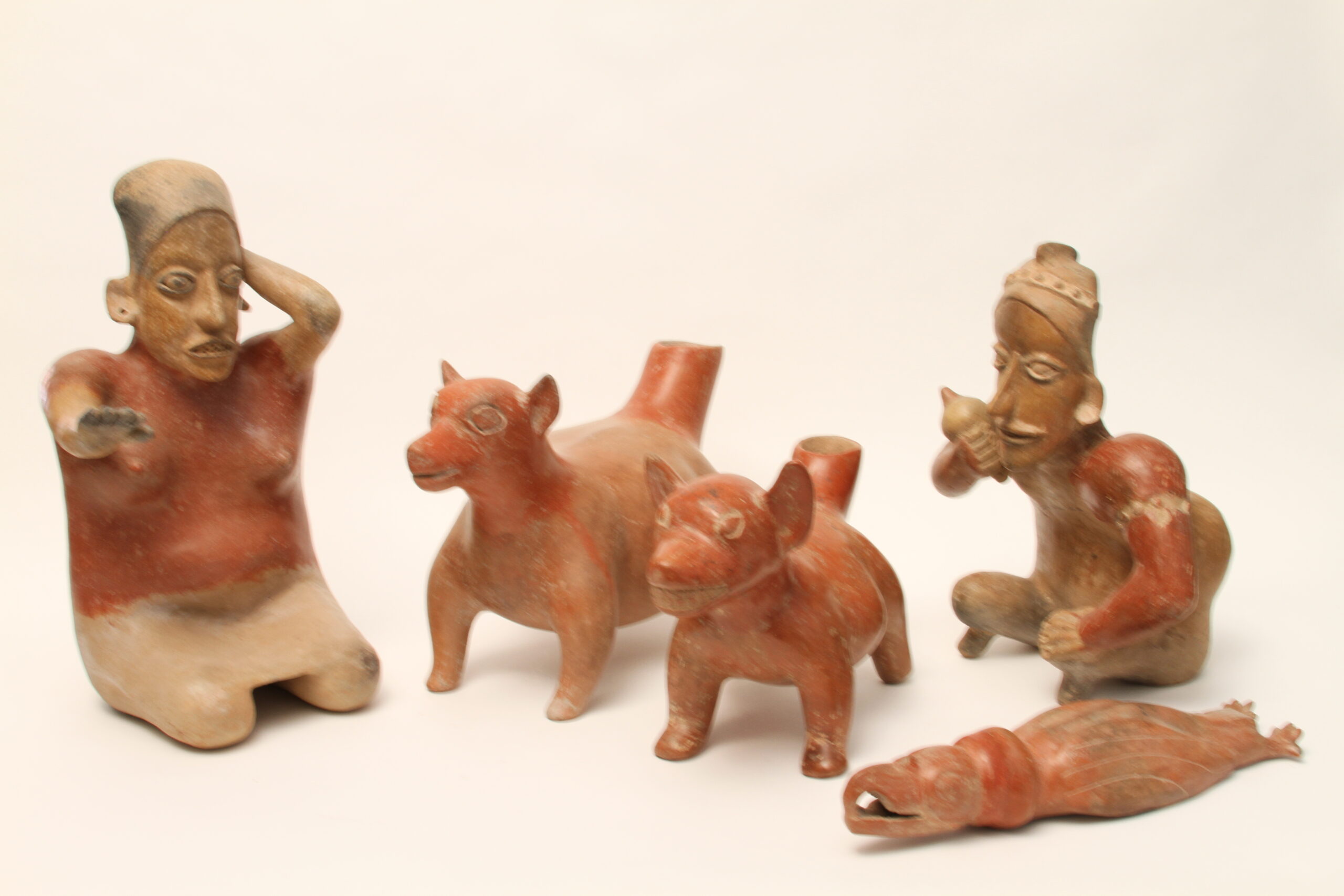 Cajamarca Pottery Bowl with Pedestal Base, Anthropomorphic Figure Design on Interior