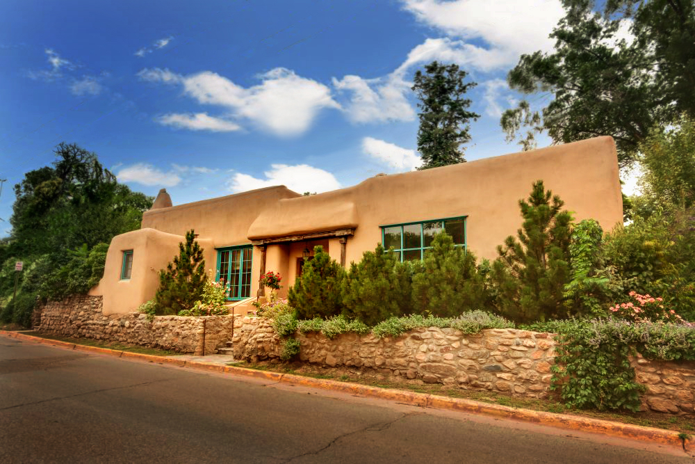 Pueblo Revival home in Santa Fe showing traditional adobe construction